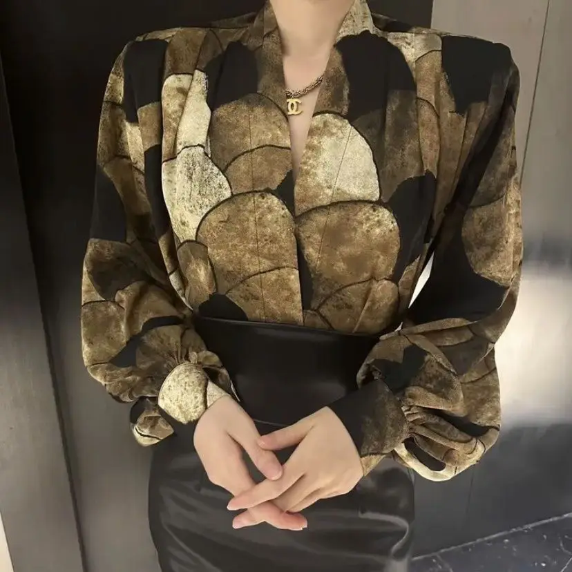 Dames Vintage léopard col en v chemises automne tempérament géométrique en mousseline de soie lanterne manches Blouse femmes vêtements tendance haut t-shirt