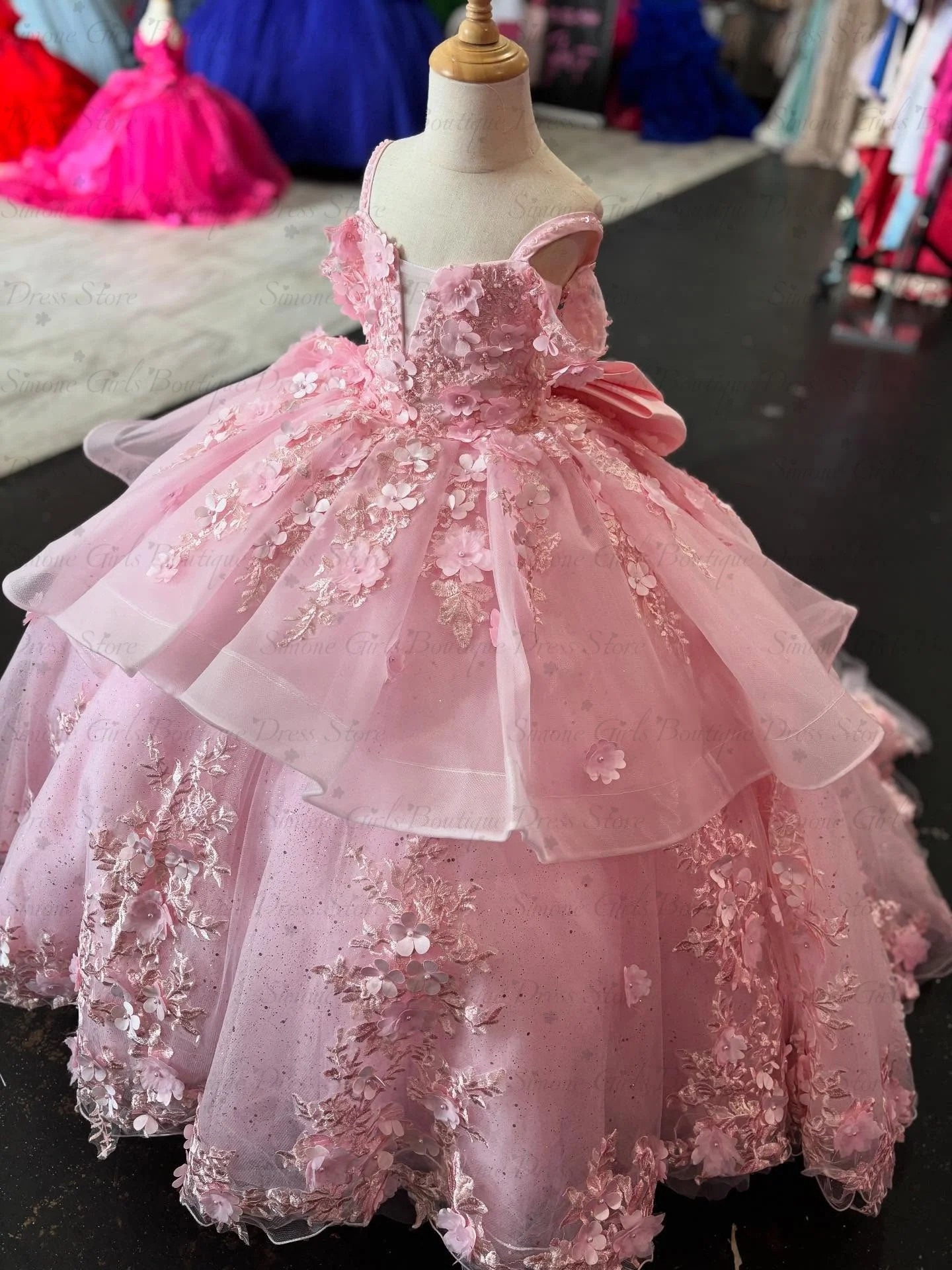 Customized Pink Lace Appliques Flower Girl Dresses for Wedding With Train Bow Floor Length Birthday Party First Communion Gowns