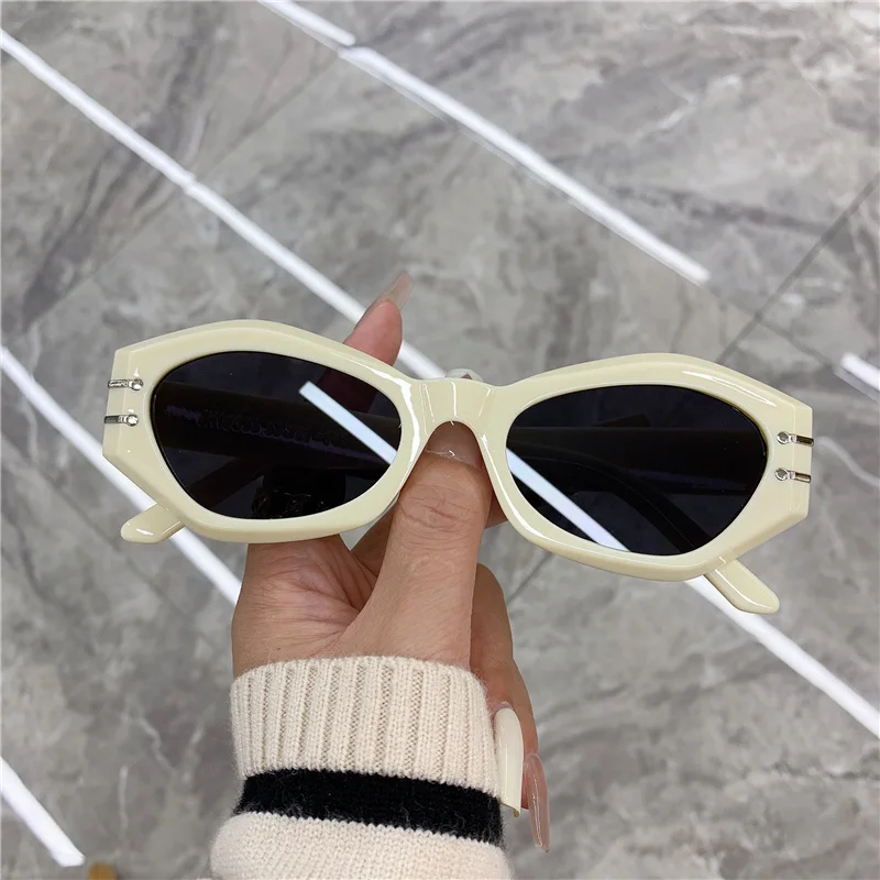 KAMMPT Cateye Vintage Sunglasses For Women Retro Fashion Cat Eye Sun Glasses Anti-UV Travel Fishing Eyewear Oculos De Sol UV400