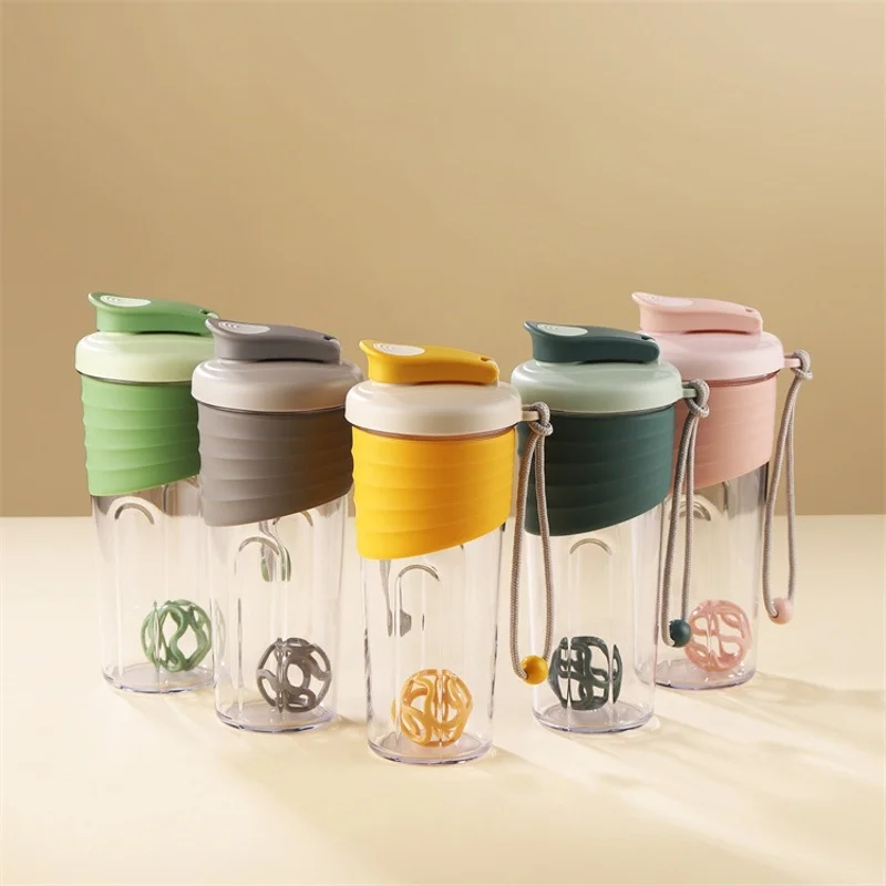 Portable 700ml Protein Powder Shaker Bottle Leak Proof Water Bottle for Gym Outdoor Fitness Training Sport Mixing Cup with Scale