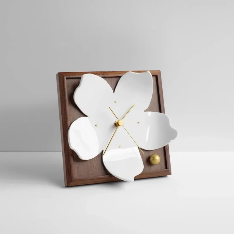 

Cute Sakura Standing Clock Clock Nordic Simple Fashion Living Room Desktop Silent Decoration
