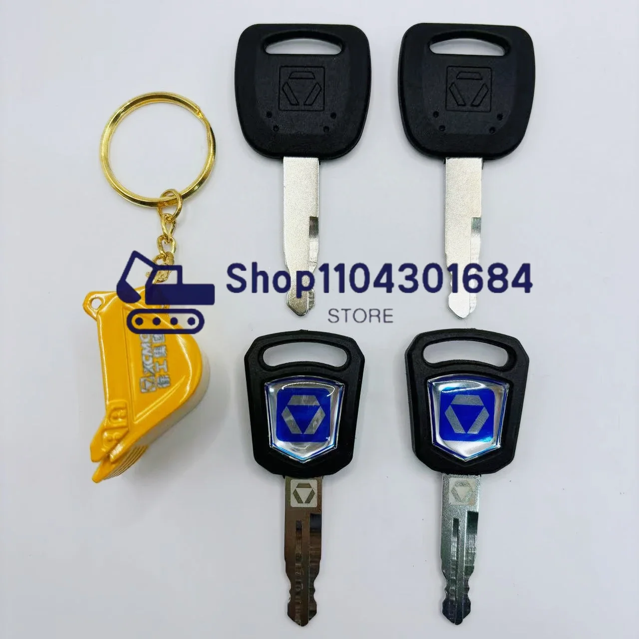 2PCS Ignition Keys for XCMG Excavator Keychain for 55 60 75DA 80 200 215D Old and New Ignition Starter Key