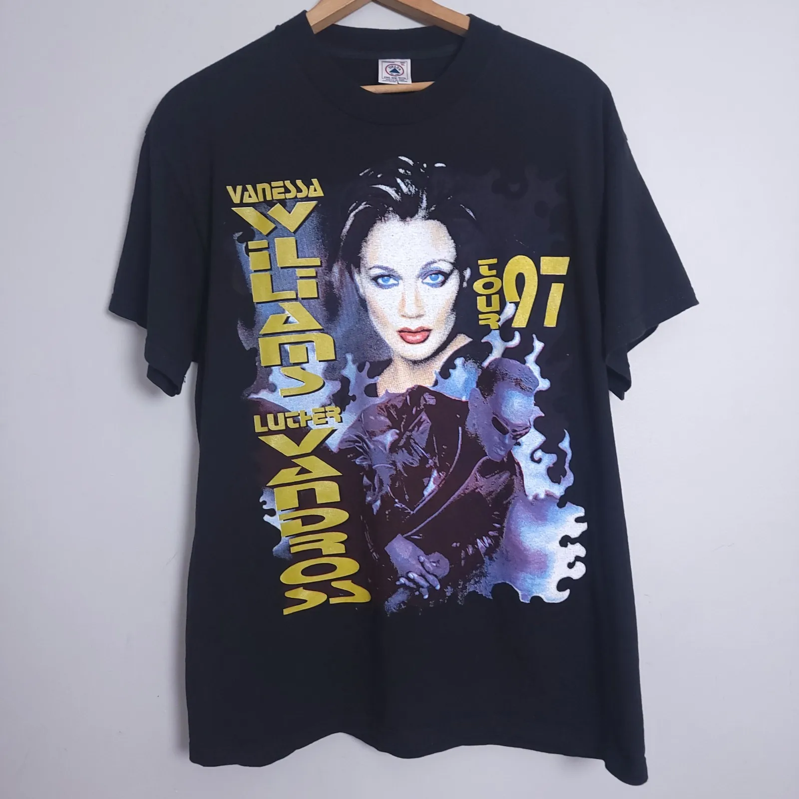 خمر فانيسا ويليامز لوثر فاندروس جولة الحفل 90s R و B الراب المحملة 1997 جولة سوداء قميص جرافيك المحملة روك باند للجنسين #1