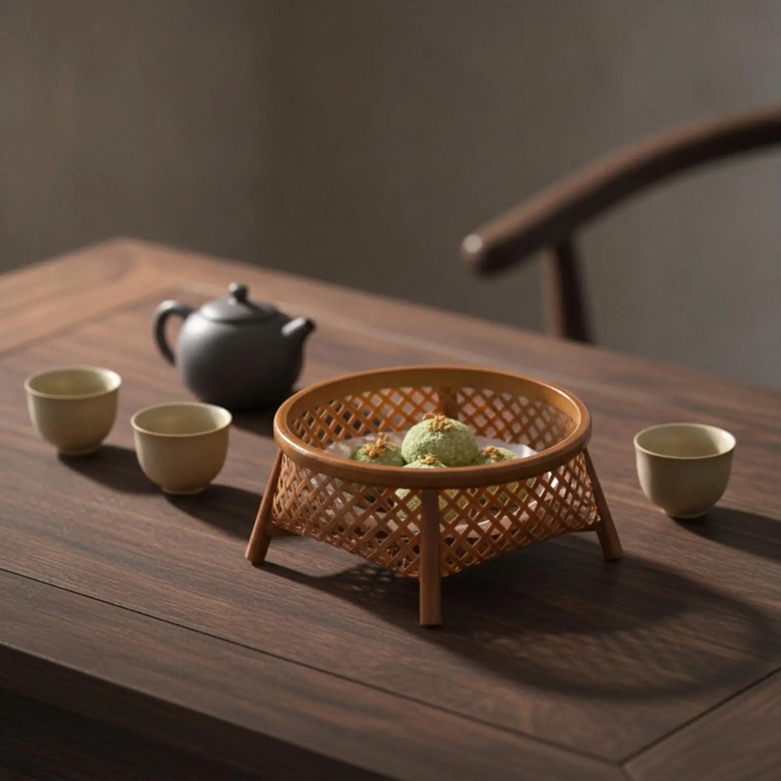 Rustic Brown Bamboo Storage Basket with Open Weave for Entryway Dining Room Snack and Fruit Holders