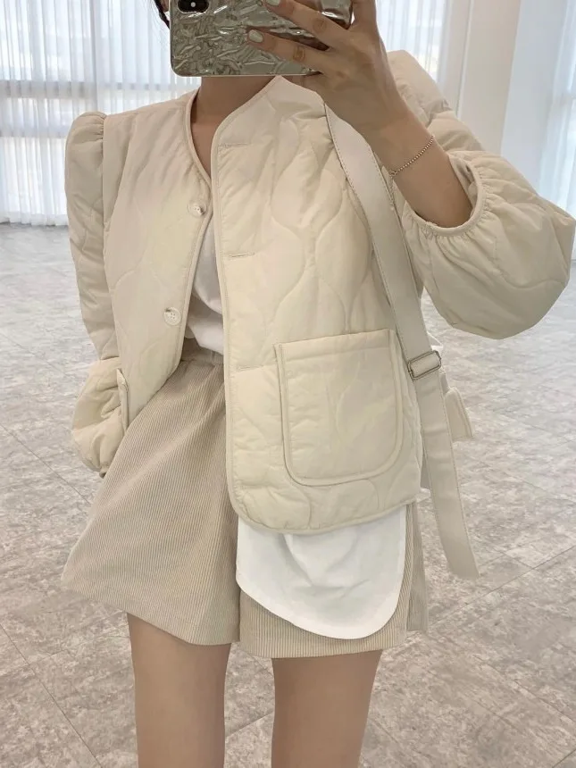 เสื้อผ้าฝ้ายแฟชั่นสำหรับผู้หญิง ดีไซน์ใหม่สำหรับฤดูหนาว ให้ความอบอุ่น ดูอ่อนเยาว์ สไตล์เก๋ไก๋