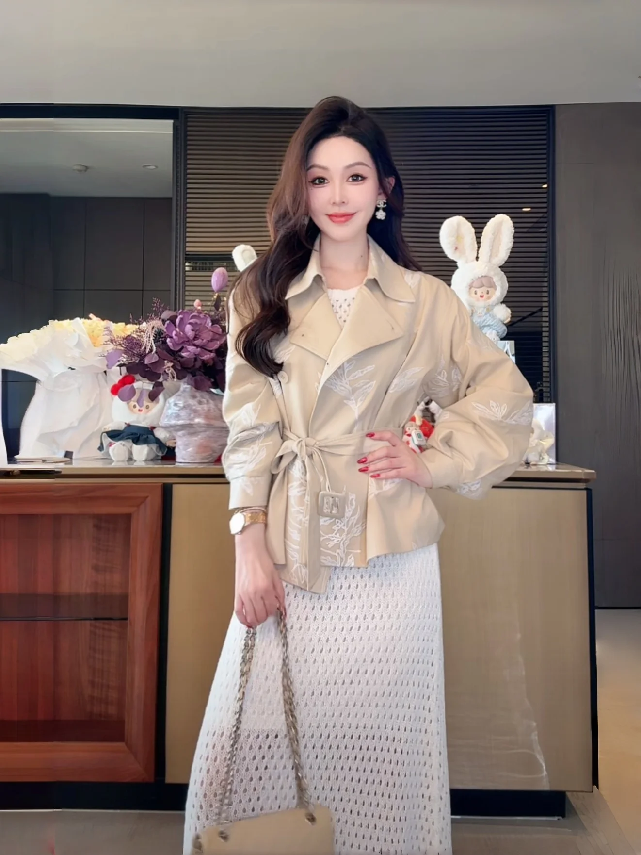 

Женское пальто-ветровка из льняной хлопковой смеси в восточном стиле, свободного кроя, с длинными рукавами, средней длины, с отложным воротником, для художественных студий