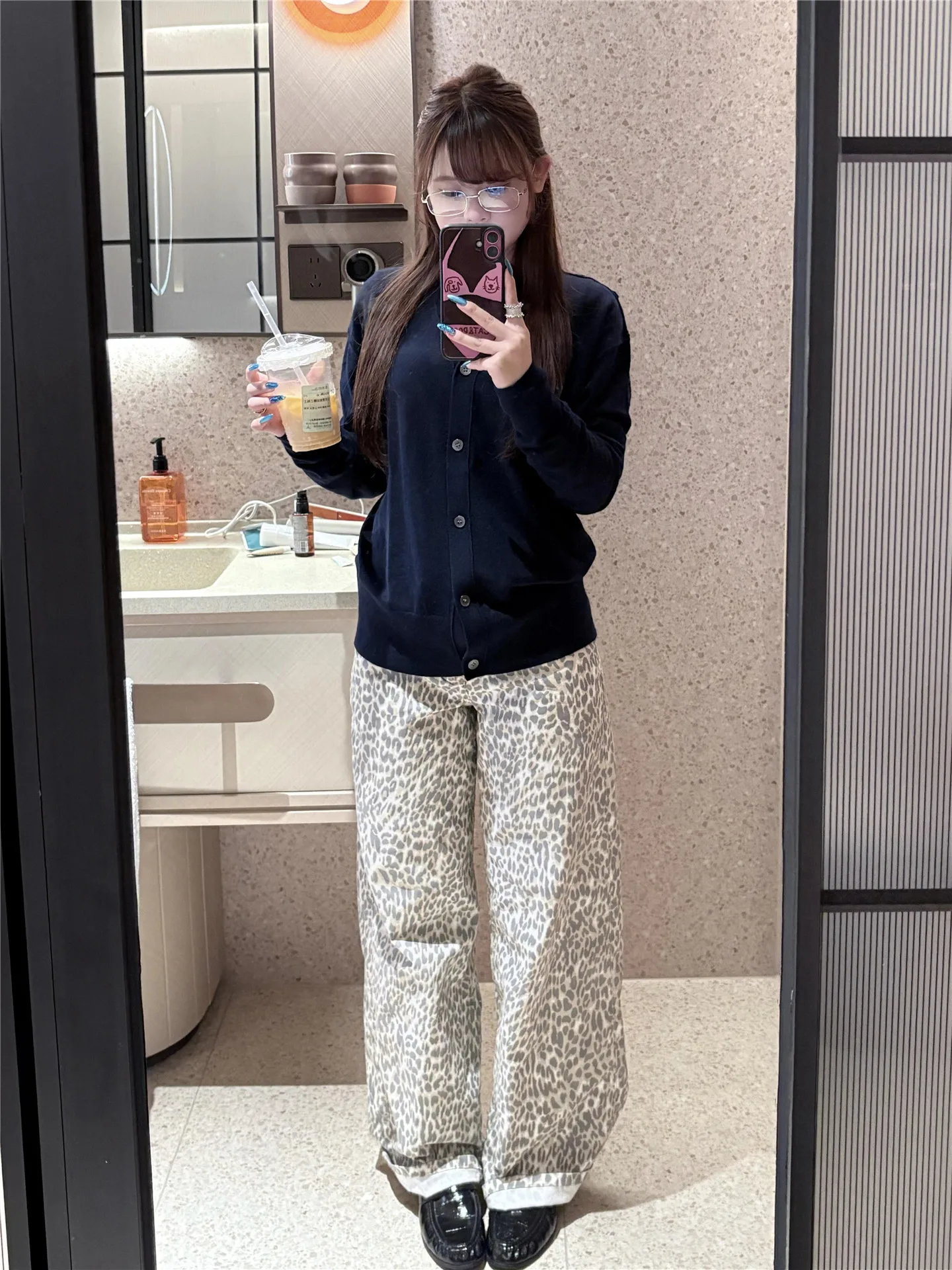 

Американские ретро-джинсы с леопардовым принтом, широкие, свободные, стройнящие, струящиеся, удлиненные, прямые, в пол, для женщин