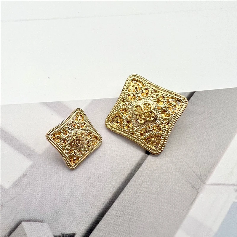 FCXDG 10pcs Retro Square Metal Buttons Sewing Supplies and Accessories Fashion Gold Clothing Knitted Sweaters Decoration Buttons