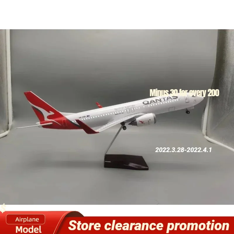 1/80 Scale 47cm Qantas Airlines Airplane B737 With Light Diecast Resin Plane Model Toys Collection Display Gifts Fans Decoration