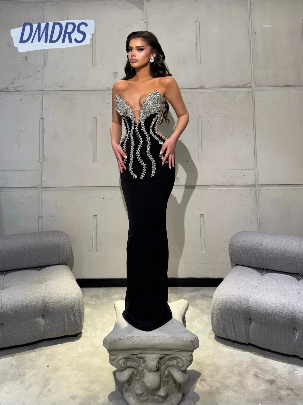 

Black Straight Sexy Deep V Neck Prom Dress Customized Silver Leaf Sleeveless Evening Gown Dainty Banquet Formal Events Wear