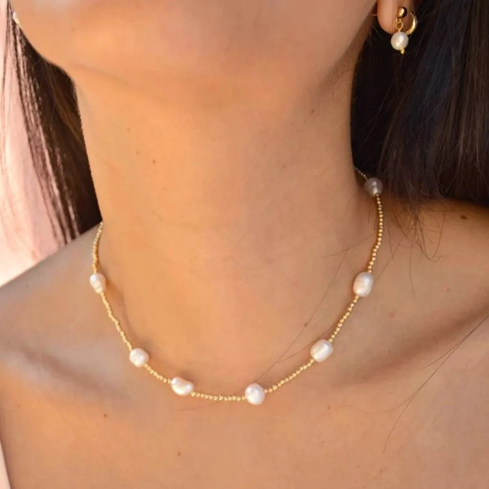 

Rice bead necklace Creativity Pearl Bohemia Adjustable Hand weaving Female Fashion Simplicity Beaded necklace