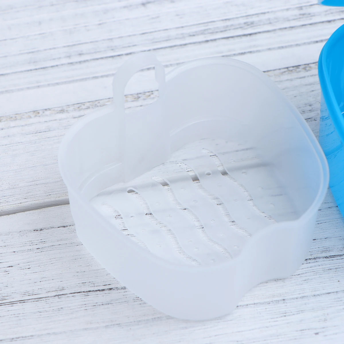 

Коробка для хранения зубных протезов Фильтрованное сито для ванны Контейнер для зубов Водонепроницаемый Удобный прочный небесно-голубой футляр