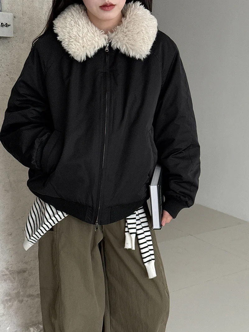 2025 Giacca imbottita con collo in pelliccia calda Giacca invernale da donna versatile Giacca in cotone