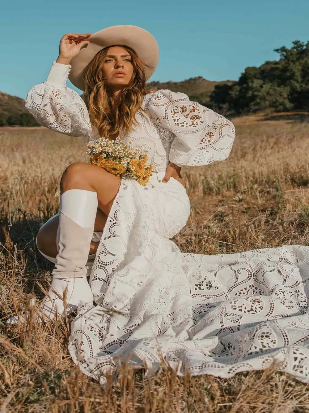 Vestido De novia con escote en V profundo y espalda descubierta, traje De novia De manga larga, estilo bohemio