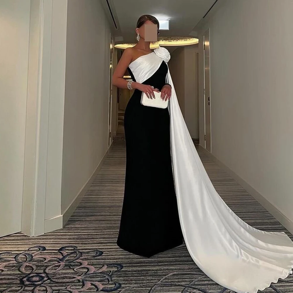 Fashion Prom Dresses 2024 Saudi Contrast Color Black&White Jersey Flower Draped Watteau Train Bespoke Occasion Gown Long Dresses