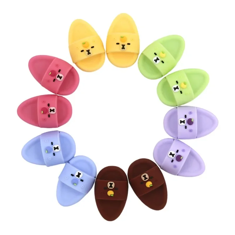 

Cute cartoon shark beach sandals suitable for 15-17cm dolls, DIY girl's dress-up shoe accessories, mini seal beach slippers.