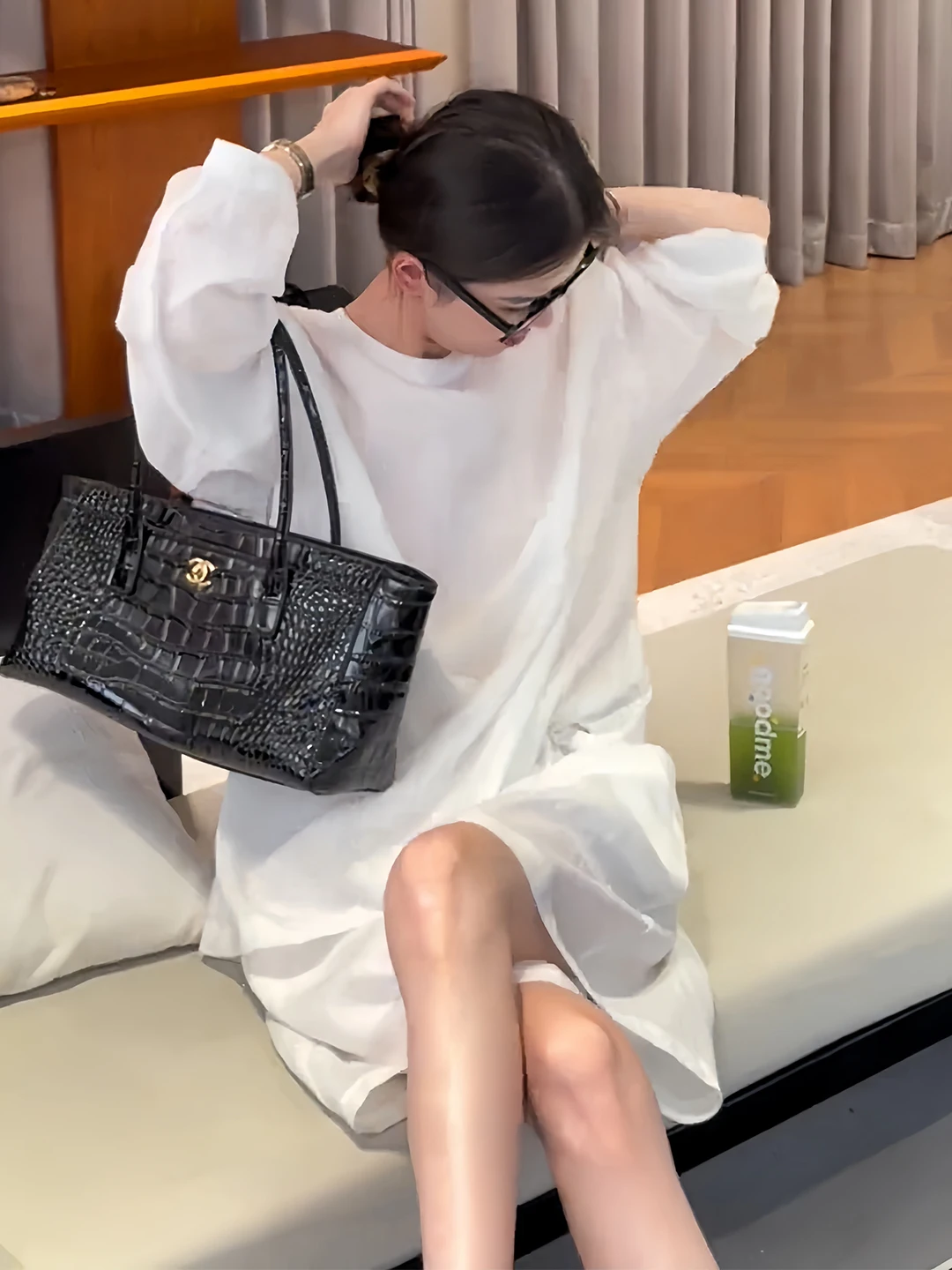 Casual Cotton Linen Set Women Summer Leisure Commute Loose Fit T-Shirt Shorts Two Piece Set Fashionable Elegant Style
