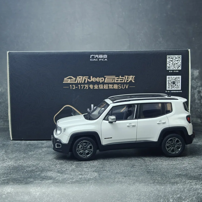 OEM 1/18 scale new Jeep Renegade SUV Metal car model static display pieces holiday gift collection