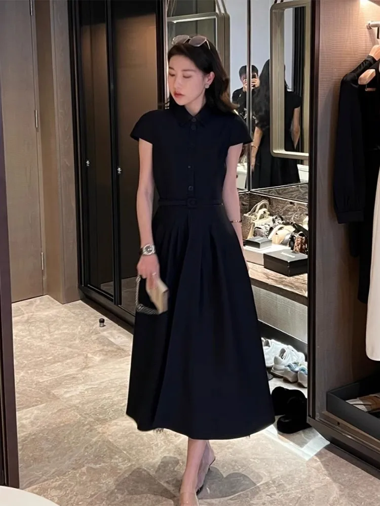 2024 Ladies fashion French dress, Hepburn style commuter dress, solid color short-sleeved umbrella skirt