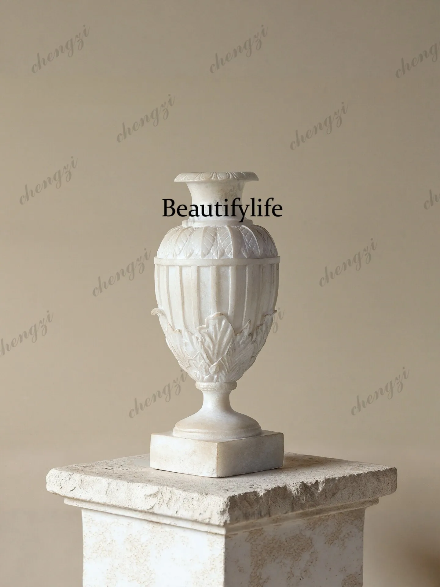 French antique ornaments, niche design sense, entrance, living room flower arrangement decoration flower utensils, retro style