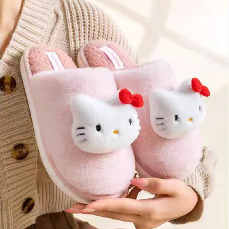 مرحبا كيتي كورومي سينامورول الكرتون النساء الشتاء المخملية سميكة المضادة للانزلاق النعال الاطفال الدفء لينة وحيد المنزل أحذية الملاعب المغطاة