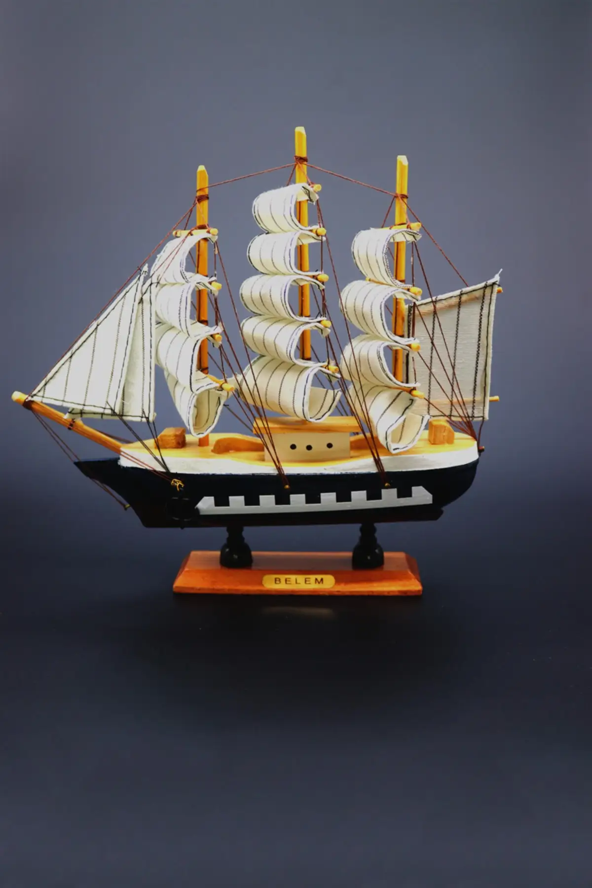 

Decorative Belem Scale Model Ship 23*22 Figurines for Interior Home Decorative Figures Statues and Sculptures