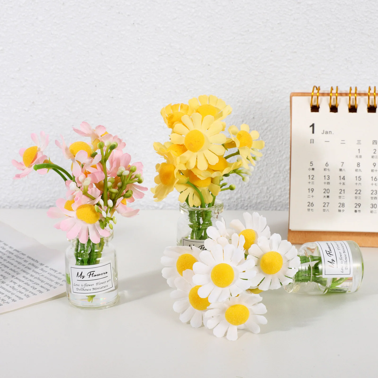 

3Pcs Car Flower Vase Decorative Mini Dashboard Ornaments Artificial Flowers Cute Car Interior Accessories Floral Decor