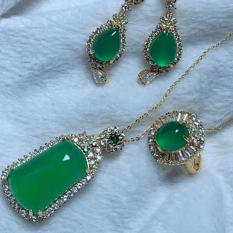 Emperor Green Natural Chalcedony No Matter Pendant Women's Spinach Green Necklace, Earrings, Ring Three-piece Gift Set