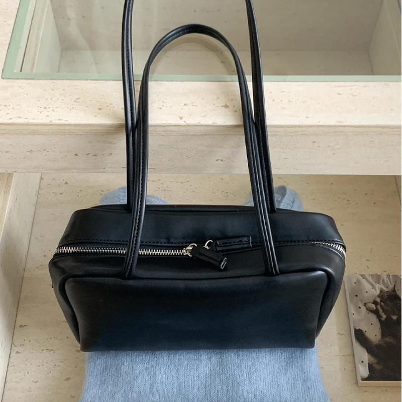 Bowling Bag Solid Color Commuter Shoulder Bag Fashion Underarm Handbag Trendy Retro Sporty Large Capacity Casual Street Style