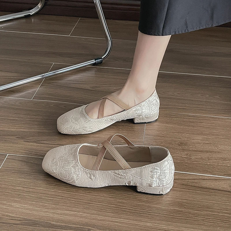 Sommerschuhe Damen Quadratische Zehen - usage example