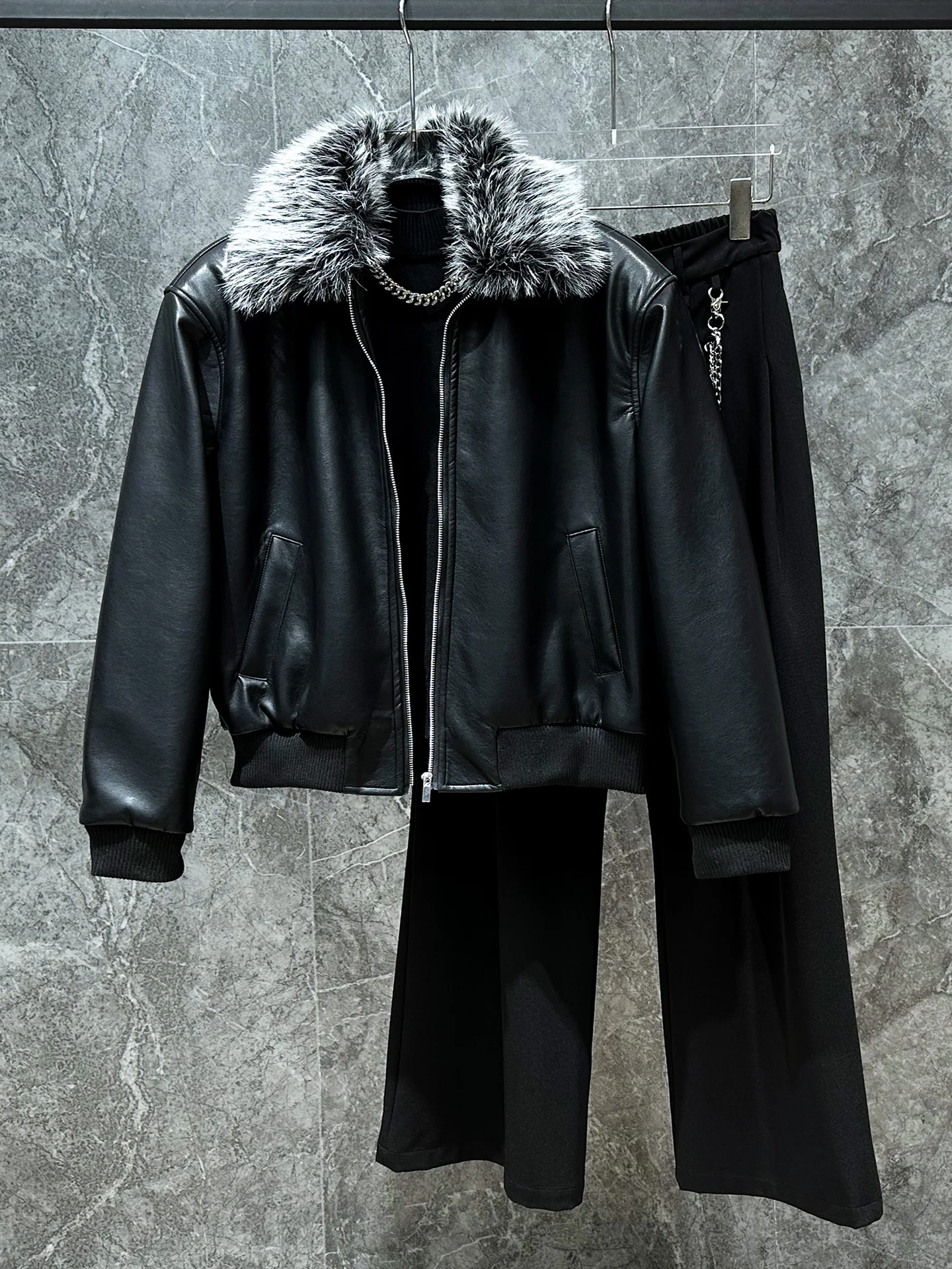 

Men's Winter Retro American Sle ort Biker Jaet Loose Casual Detachable Fur Collar Cotton Lined Leather Coat for Youth