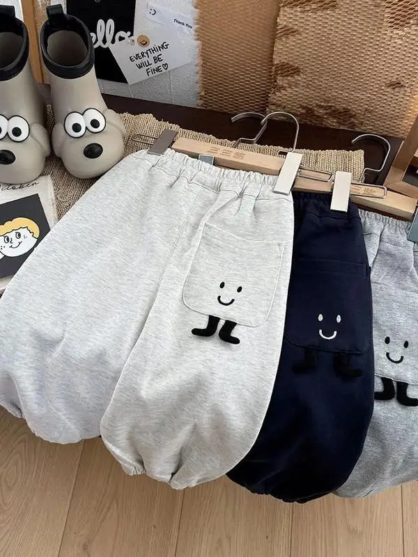 Calças Esportivas para Meninos, Calças de Moletom Fofas para Crianças, Calças Longas Soltas para Primavera e Outono, Roupas Infantis em Fibra de Polié
