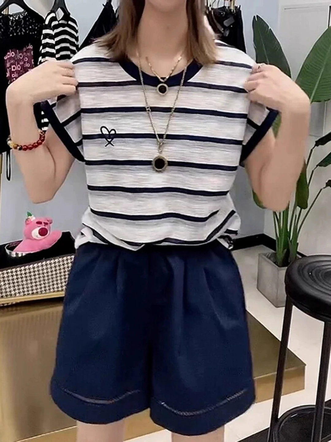 Fashionable Striped Short Sleeve T-Shirt Women's Summer plus Size Beautiful Hollow out Back Unique Creative Style Korean Version
