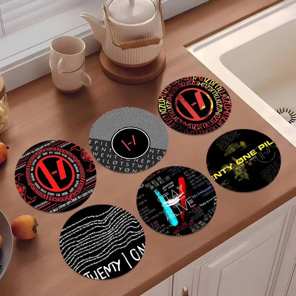 Popular T-Twenty One Pilot Band Coasters 10cm Round Wooden Suitable For Drinks Tea Coffee Home Gift Choice Holidays