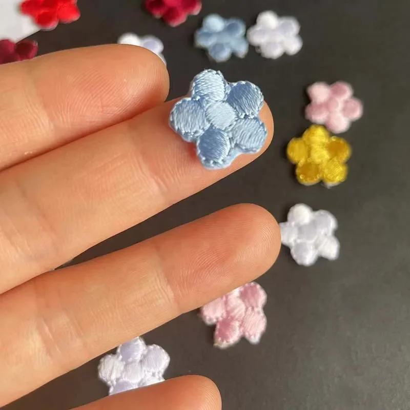 8PCS/1.5*1.5CM Mini Fabric Flower Applique Clothes Stickers,Tiny Plum Blossom Embroidery Iron On patches Decoration For Clothing