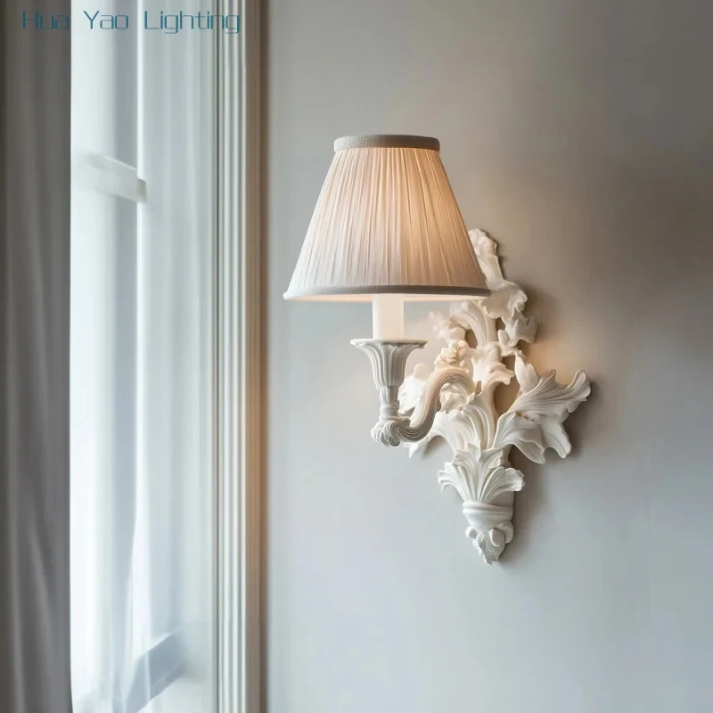 French style resin carved flower wall lamp 2026 new living room TV background wall lamp European art bedroom bedside wall lamp