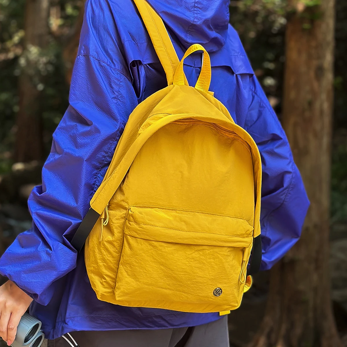 

Women's Lightweight Travel Backpack, Small and Stylish, Waterproof Outdoor Camping Hiking Backpack for Men, College Students, Middle School Students, and High School Students