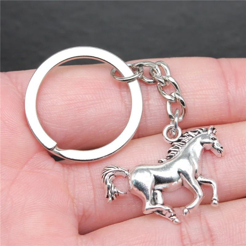 Fashion Jewelry Alloy Pendant Keychain A Running Horse Classic Gift