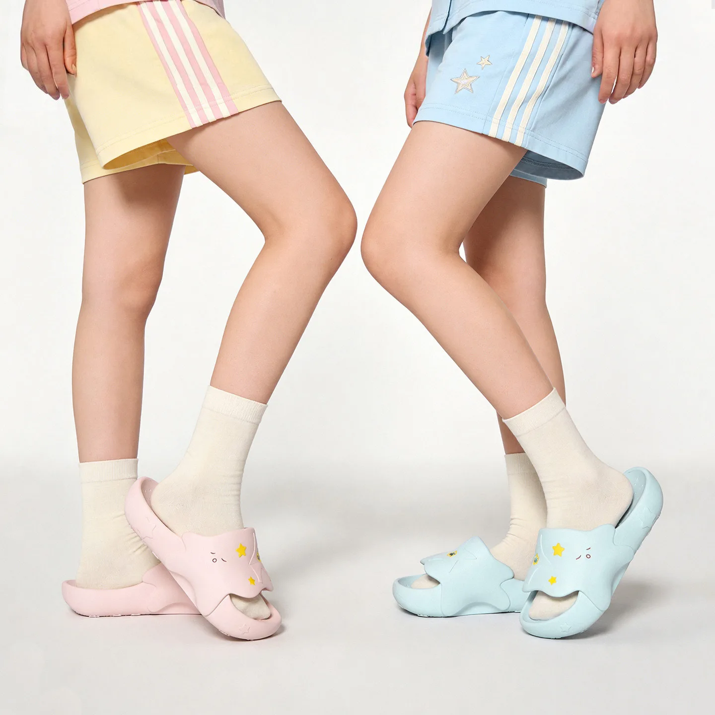 2026 Summer New Couple Slippers Cute Thickened Arch Support Non Slip Soft Home Bath Indoor Casual Comfortable Women Daily Slides
