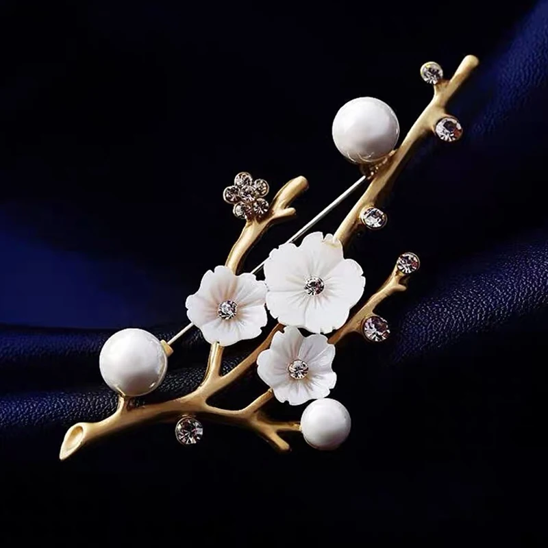 Shell Plum Blossom Flower Brooches For Women Wedding Office Brooch Pins New Year Jewelry Gifts Accessories Party Decoration