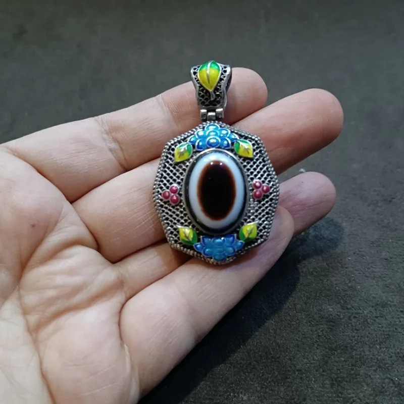 Tibetan Backflow Wrapped Pulp Old Silver Inlaid Cloisonne with Eyes Dzi Pendant