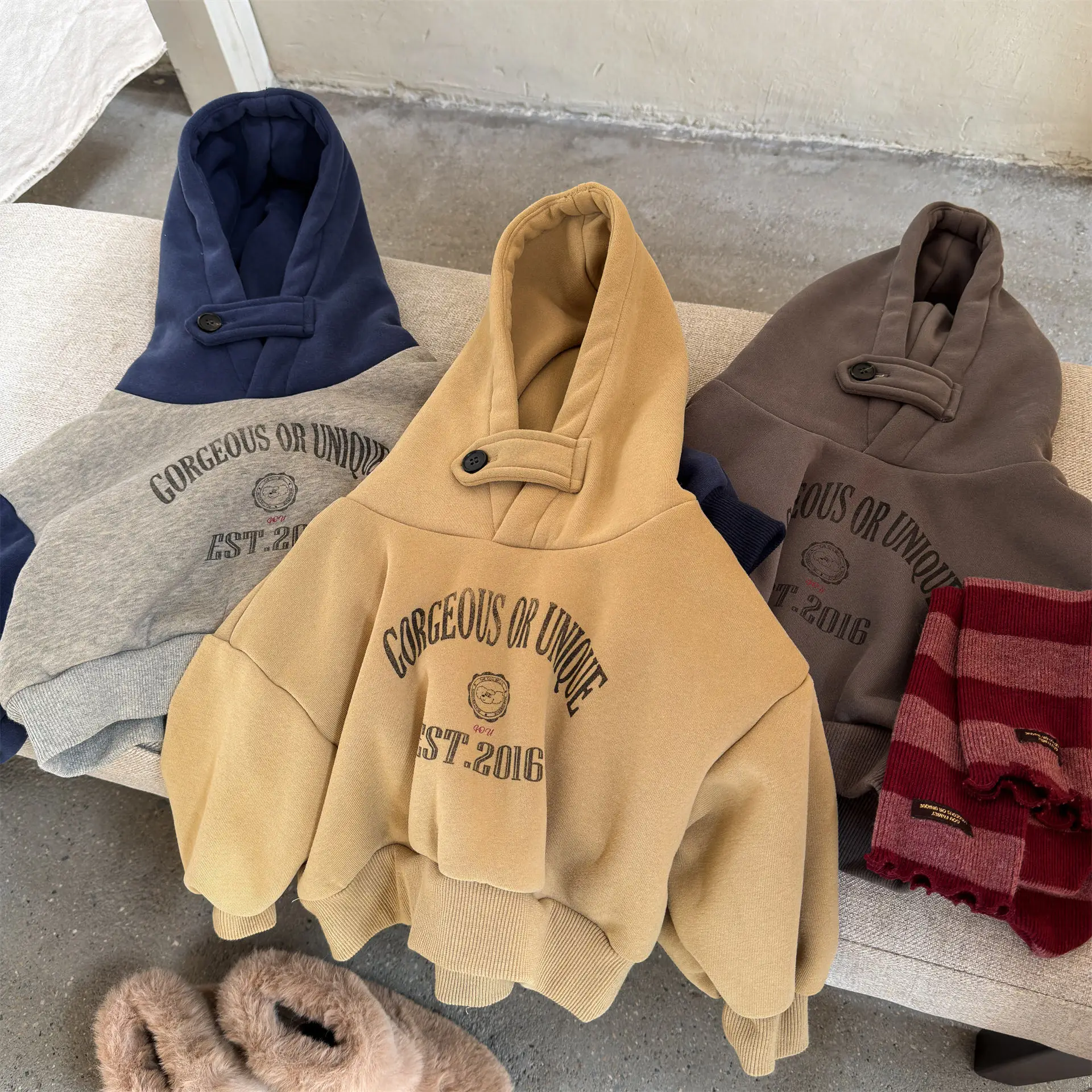 

2025 Winter New Children Plus Velvet Thick Hooded Sweatshirt Boys Girls Fleece Hoodie Baby Long Sleeve Warm Tops Kids Clothes