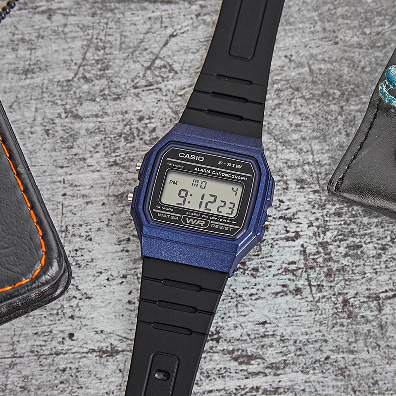 Casio F-91WM-2A Versatile Small Square Watch Retro Comfortable Design