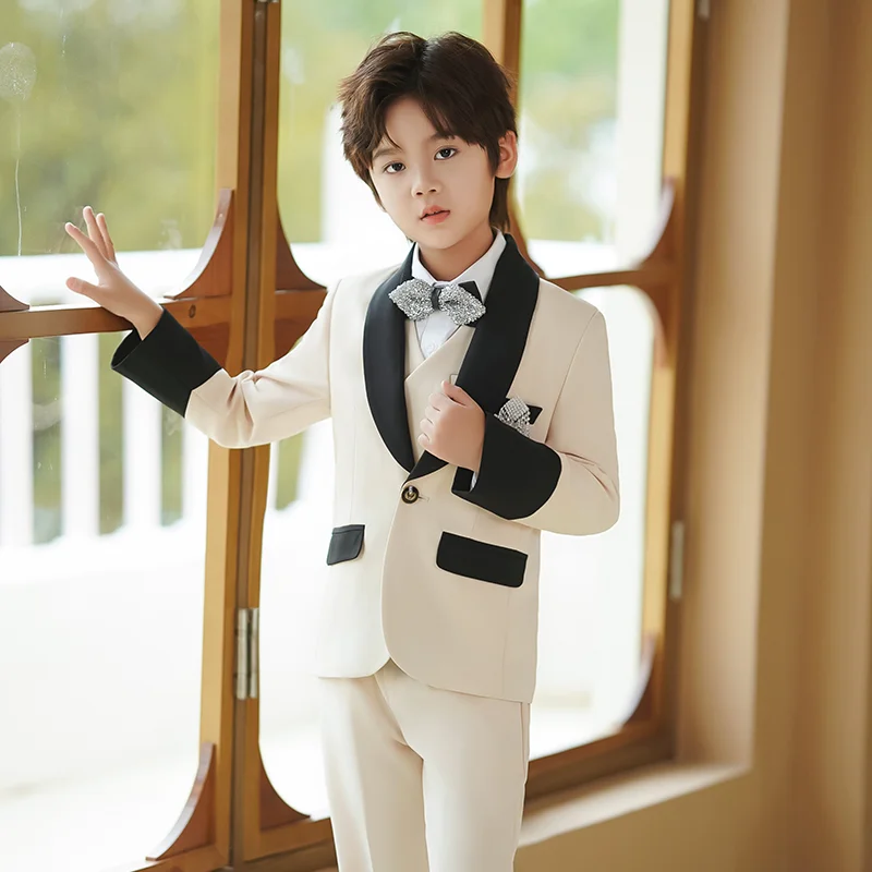 

Children's suit, boys' formal attire, little boy hosting a British runway show, piano performance suit, handsome flower boy suit
