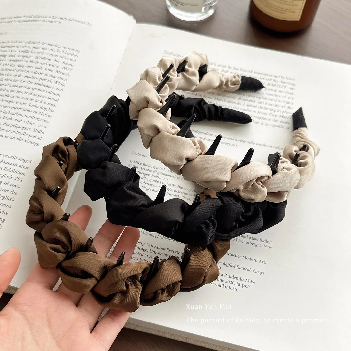 Korean Style Satin Headband Trendy Bubble Headband With Anti Slip Teeth For Women Girls Daily Trendy Hair Accessories 1pc