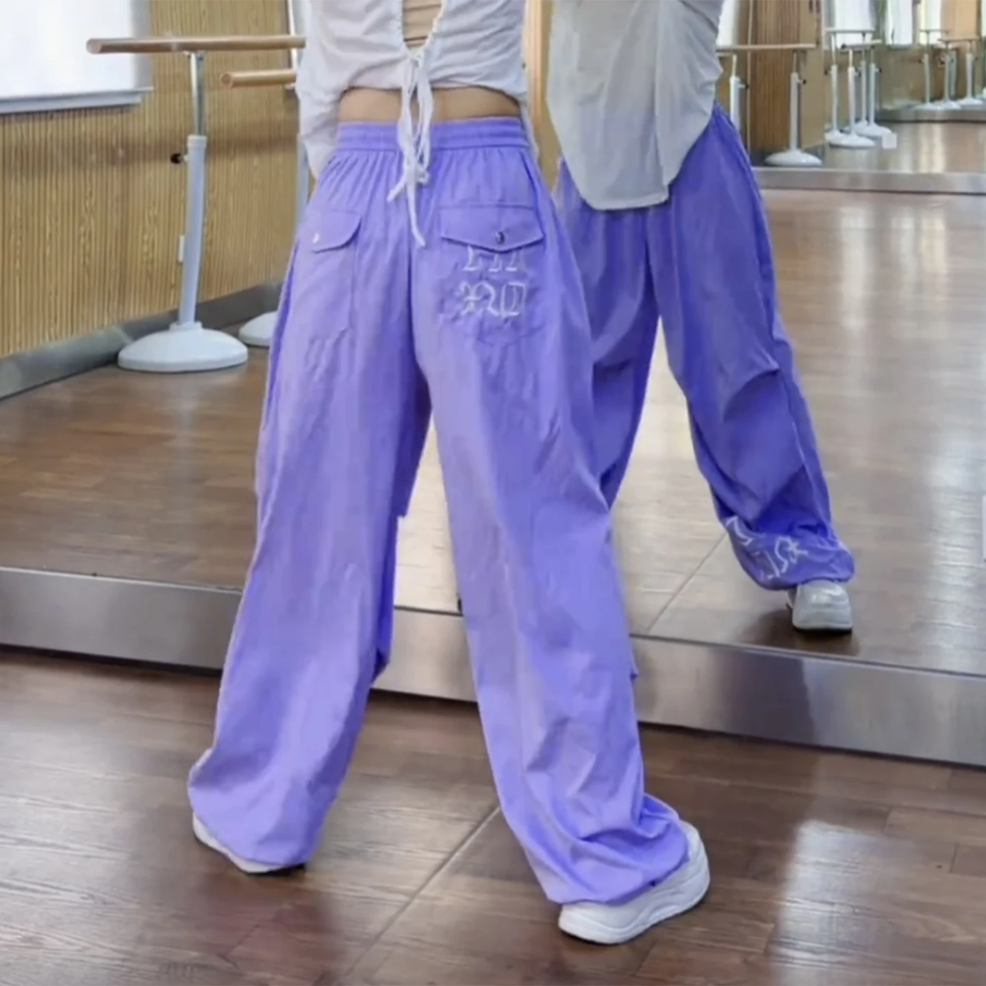 pantalones-de-verano-casuales-con-letras-bordadas-para-mujer-de-pierna-recta-y-ancha-estilo-workwear-a-la-moda