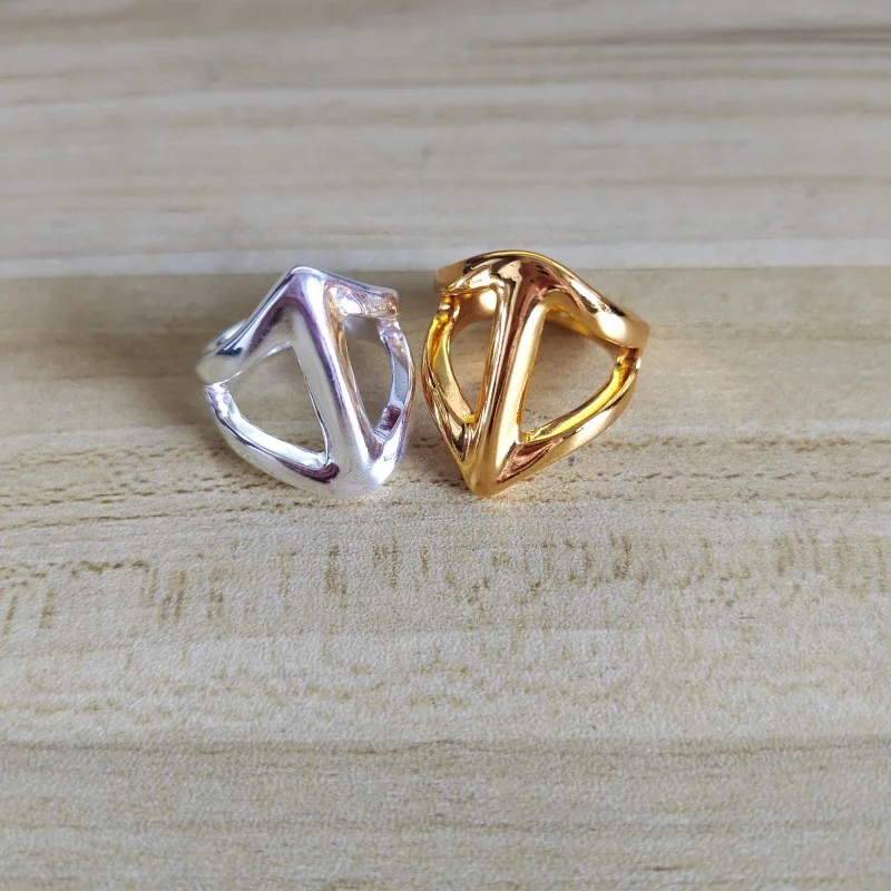 

Популярные в Европе и Америке изысканные кольца с ажурным дизайном, подходящие для повседневной носки мужчинами и женщинами.