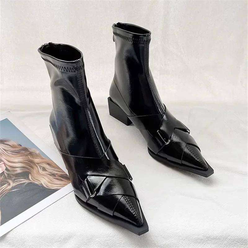 Fashion and Versatile Pointed Toe Women Shoes 2024 New Comfortable Low Heel Women's Nude Boots Solid Color Simple Modern Boots