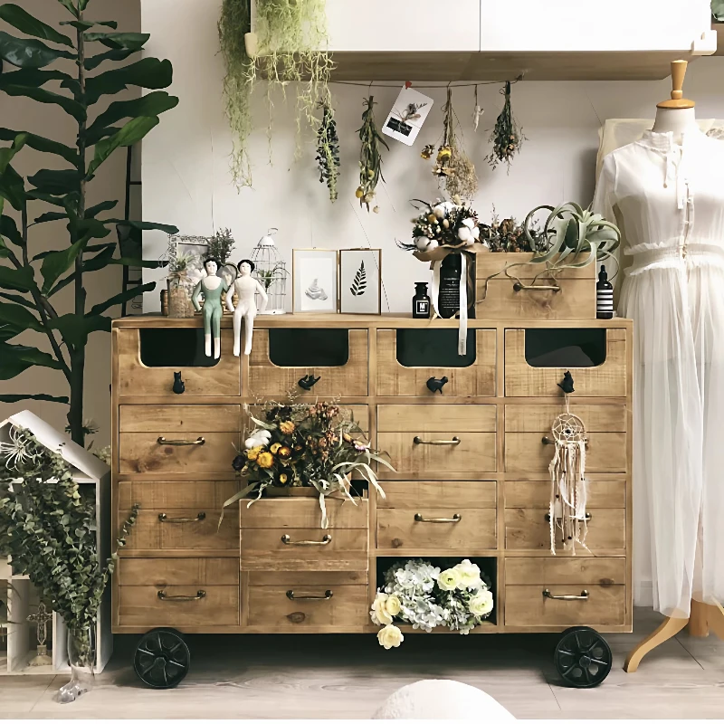 

American industrial style solid wood cabinets, chest cabinets, decorative lockers, old flower shop wooden cabinets