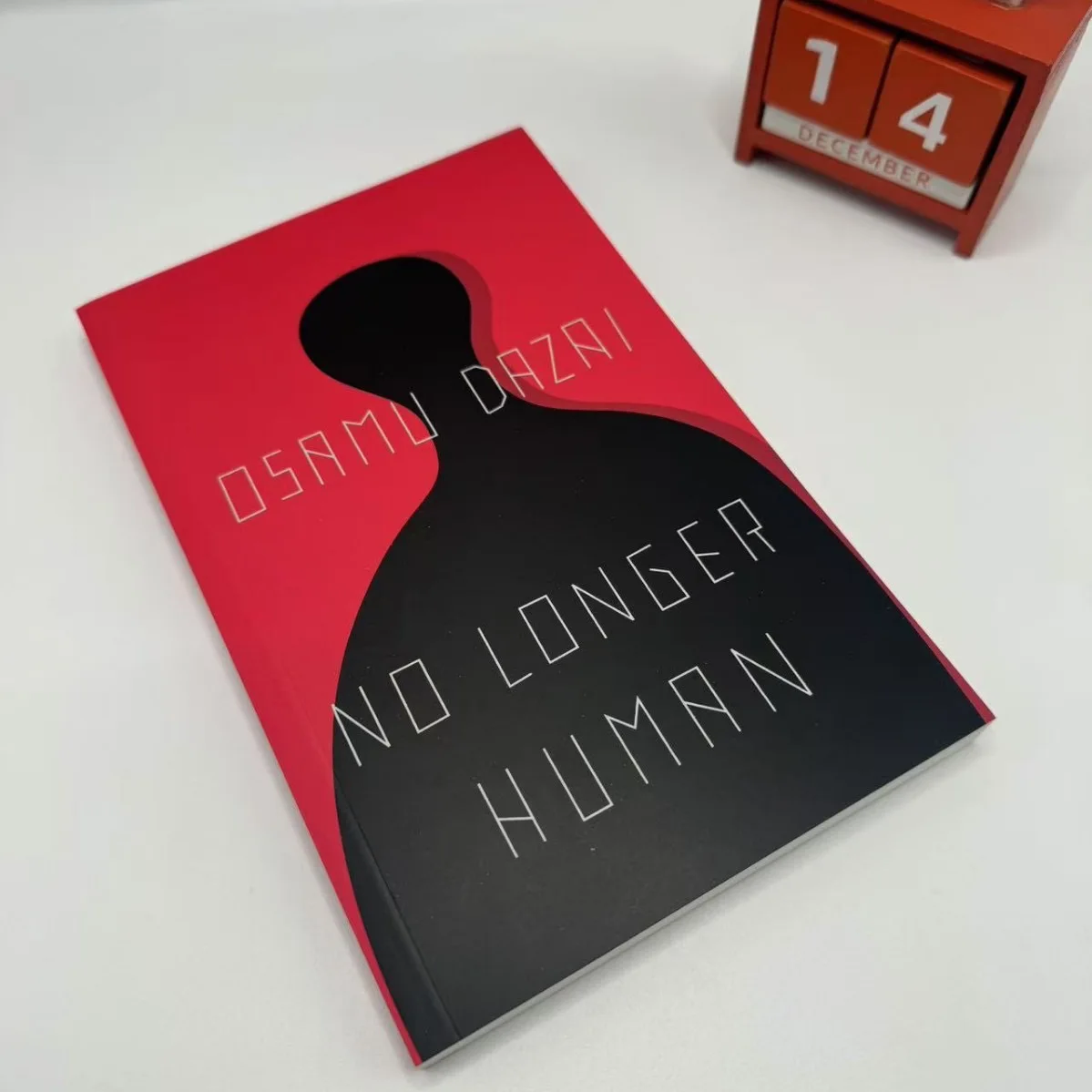 No Longer Human by Osamu Dazai Classic Literature Bestseller Novel Modern Tragic Masterpiece Paperback